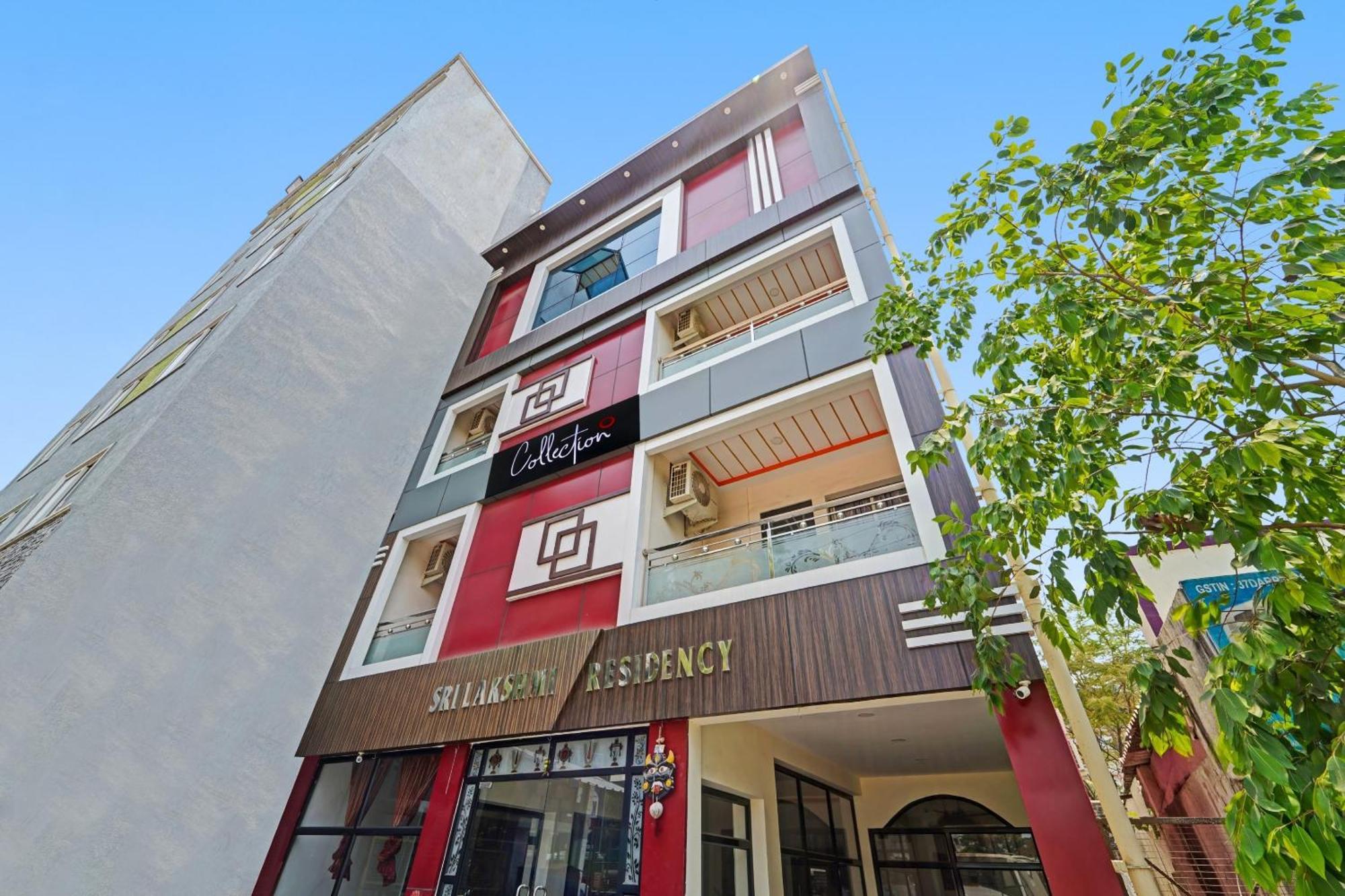 Отель Capital O Lakshmi Residency Тирупати Экстерьер фото